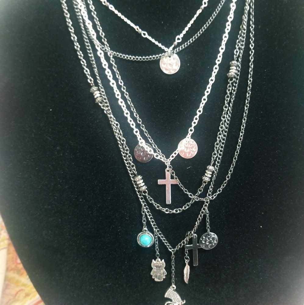 Multilayer 2 tone necklace